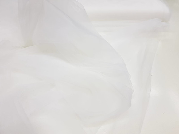 Til Valeria- svileno bela