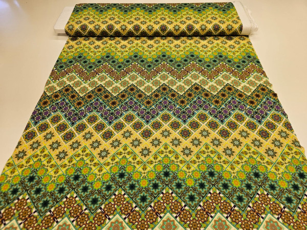 Težji, kompaktni jersey- orientalski vzorec