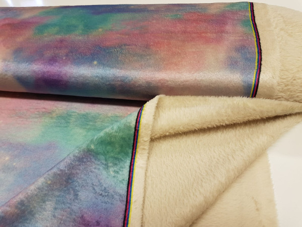 Umetno krzno-mavrične barve