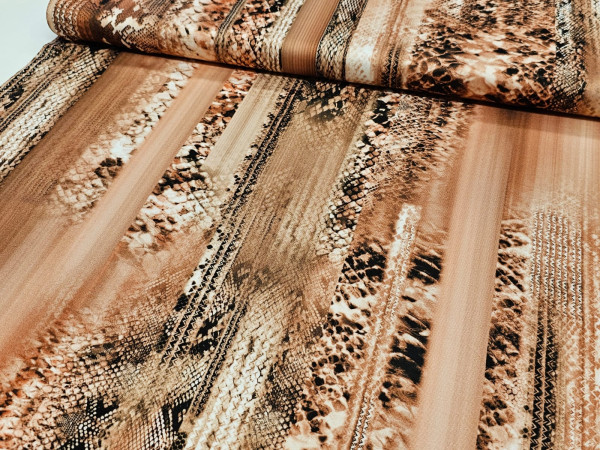 Težji, kompaktni jersey- kačji vzorec v rjavkasto rdečih tonih