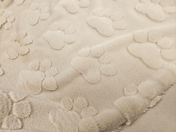 Velur, umetno krzno - vtisnjene tačke na peščena barva