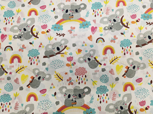 Bombažno platno- koale in mavrice na beli osnovi