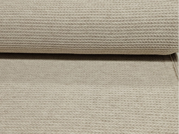 Pletenina, kitke-drobno spletene kitke v svetlo peščeni barvi