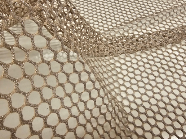 Čipke, beige mreža-kožno bež čipka s srebrno nitko