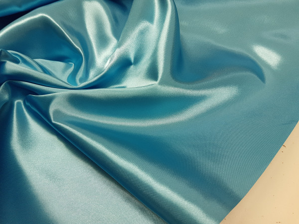 Saten saturno-turkiz barva frozen