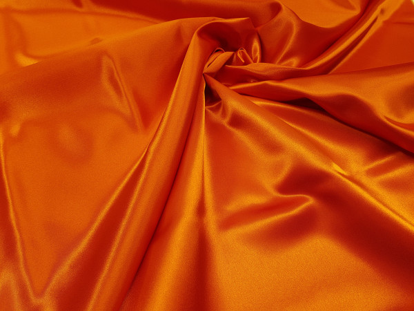 Saten saturno-oranžna