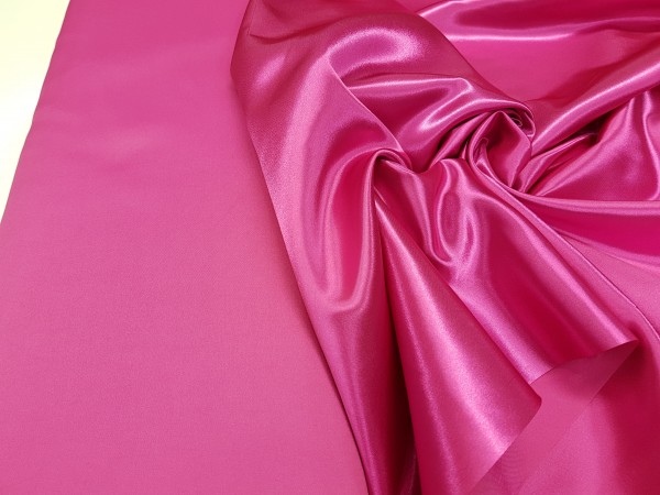 Saten saturno-fuksija