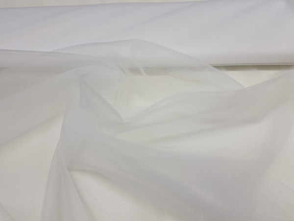 Til Crizia- svileno bela